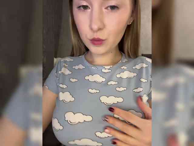 AlinaRay webcam