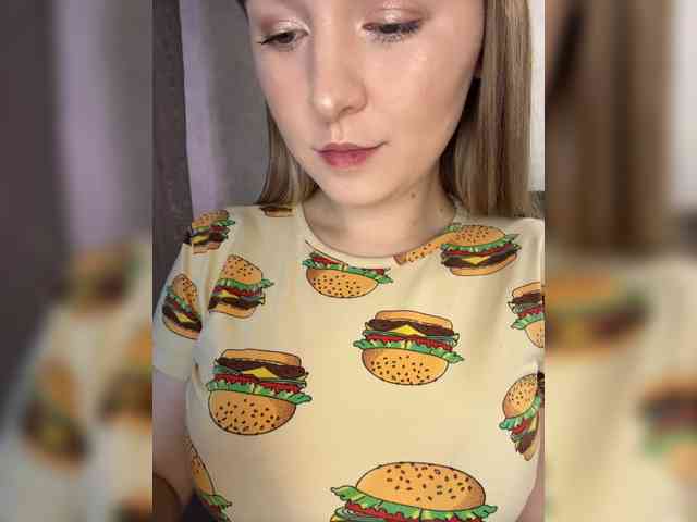AlinaRay webcam