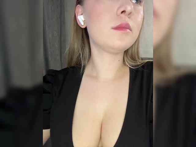 AlinaRay webcam