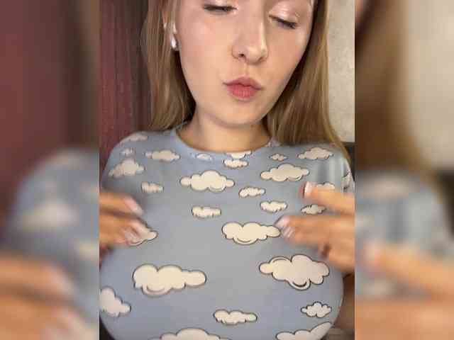 AlinaRay webcam