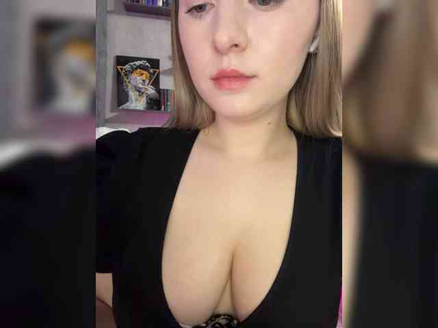 AlinaRay webcam