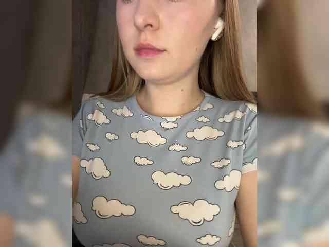 AlinaRay webcam