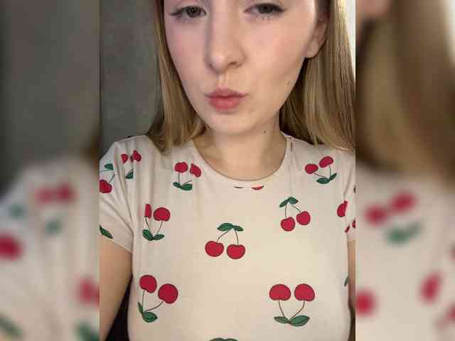 AlinaRay webcam