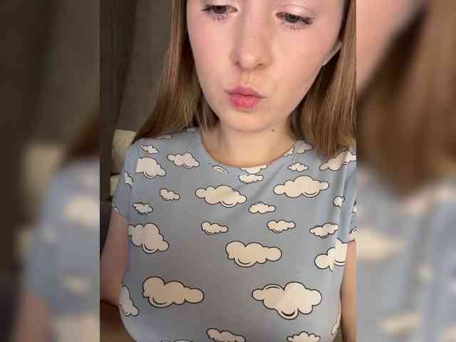 AlinaRay webcam