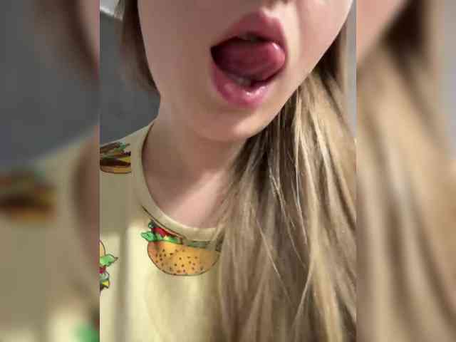 -Dirty-Bitch Sex Cam Show