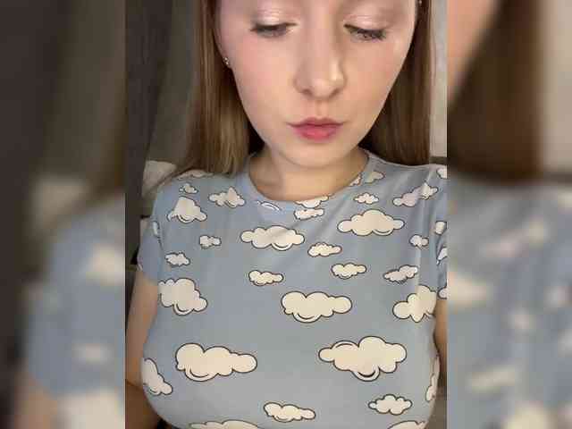AlinaRay webcam