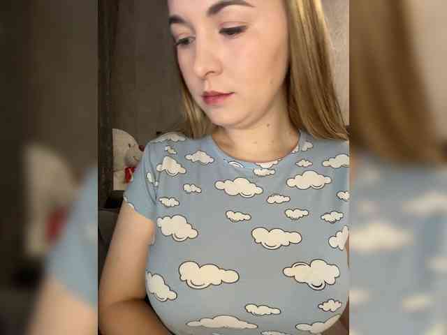 AlinaRay webcam