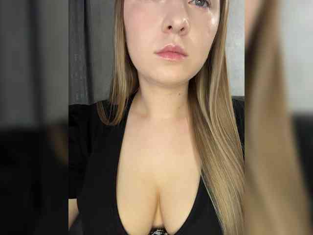 -Dirty-Bitch Sex Cam Show