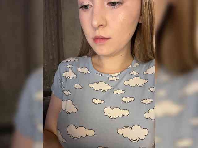 AlinaRay webcam