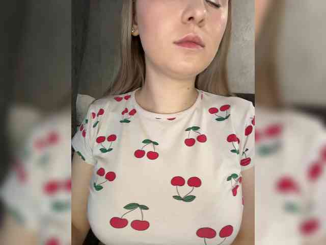 AlinaRay webcam