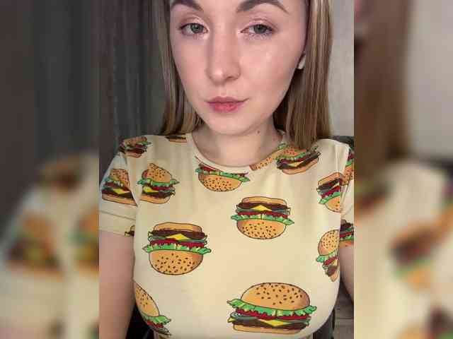 AlinaRay webcam