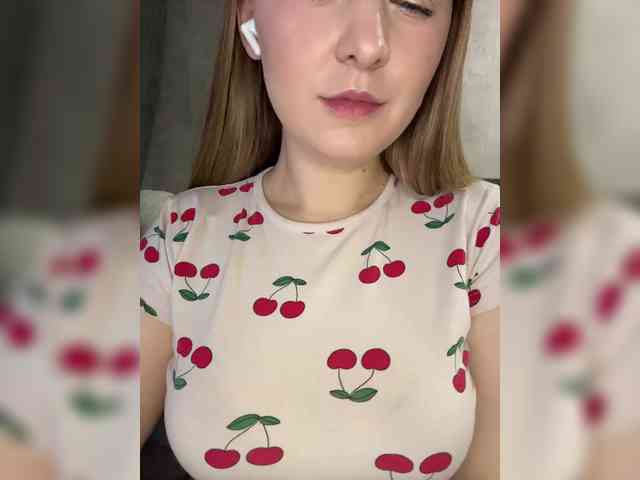 AlinaRay webcam