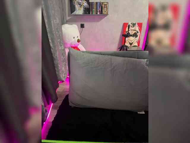 AlinaRay webcam