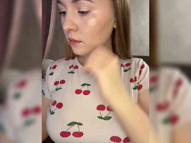 AlinaRay webcam