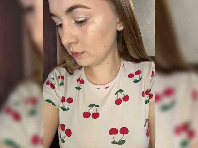 AlinaRay webcam