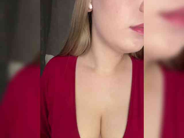 AlinaRay webcam