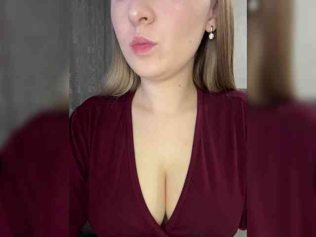 AlinaRay webcam