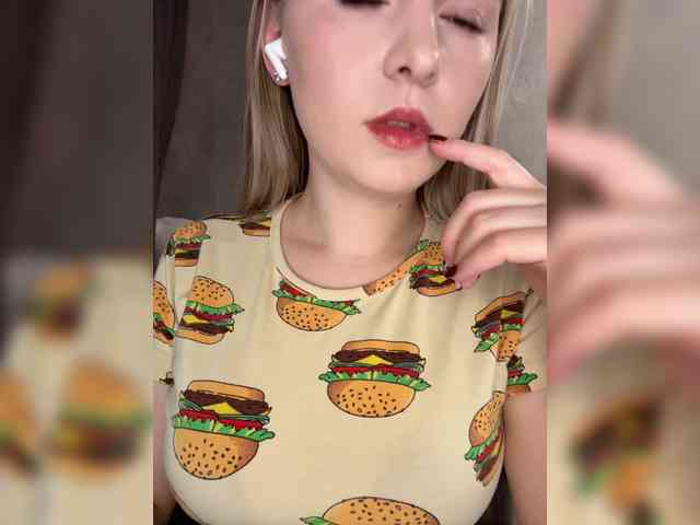 AlinaRay webcam