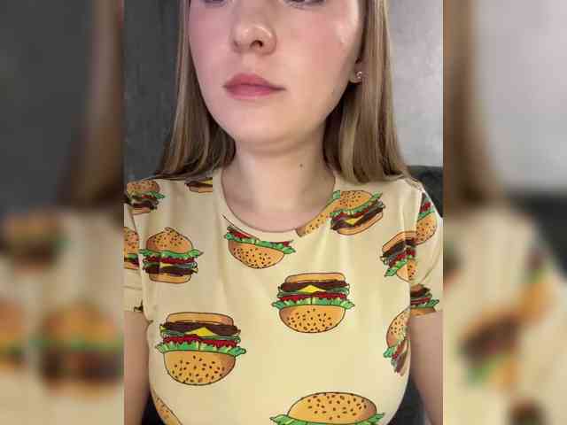 AlinaRay webcam