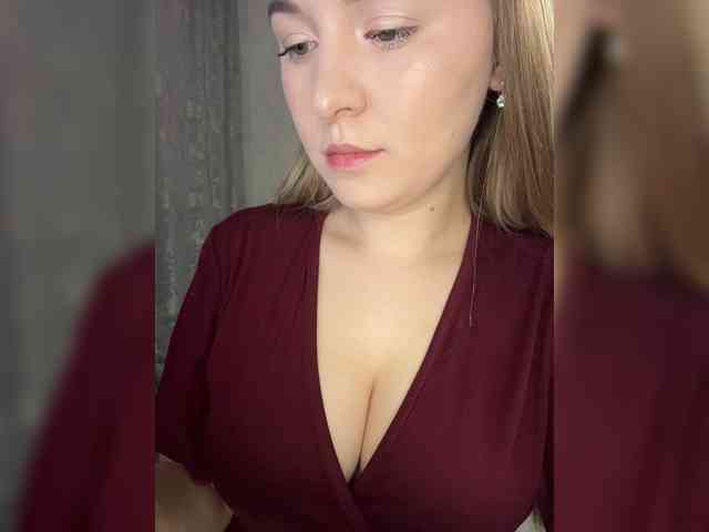 AlinaRay webcam