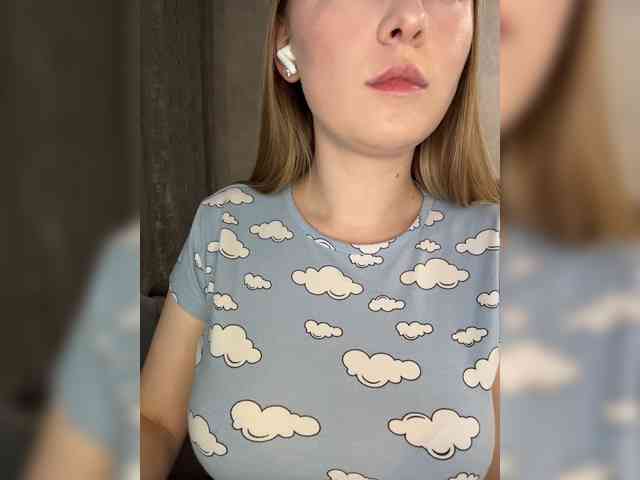 AlinaRay webcam