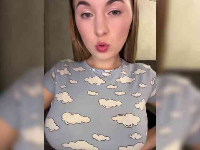 AlinaRay webcam