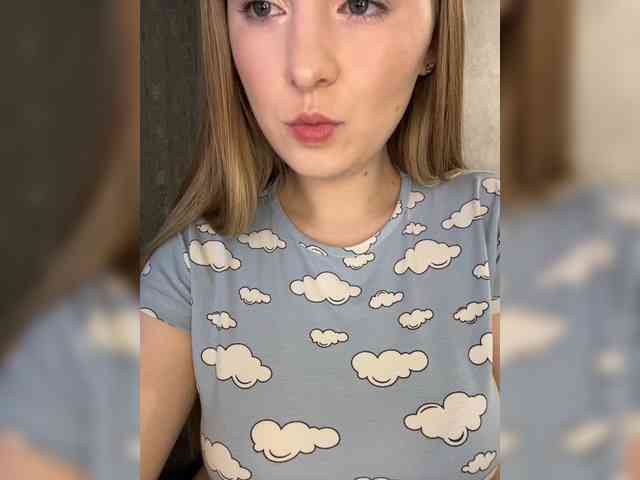 AlinaRay webcam