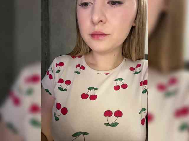 Alinaray's cam show statistics and live stream