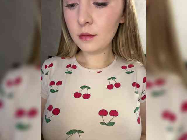 AlinaRay webcam