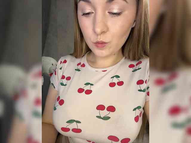 AlinaRay webcam