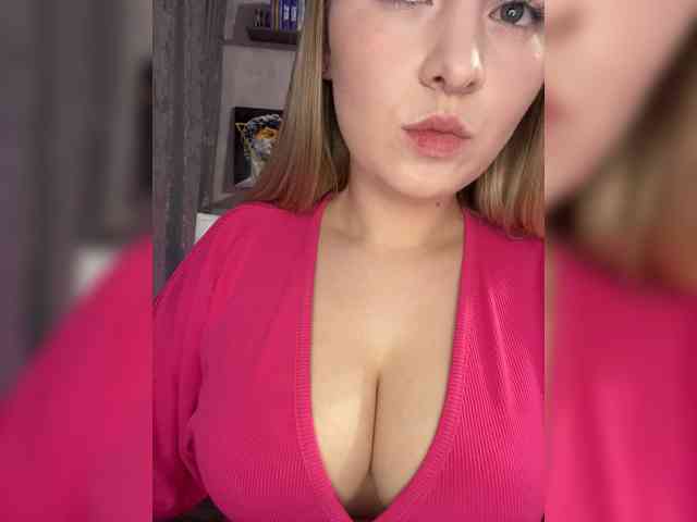 AlinaRay webcam