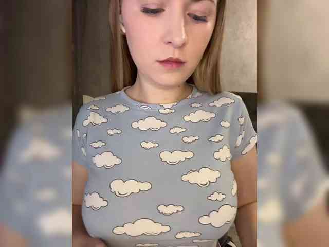 AlinaRay webcam