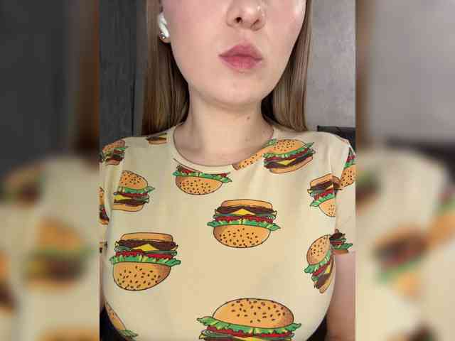 AlinaRay webcam