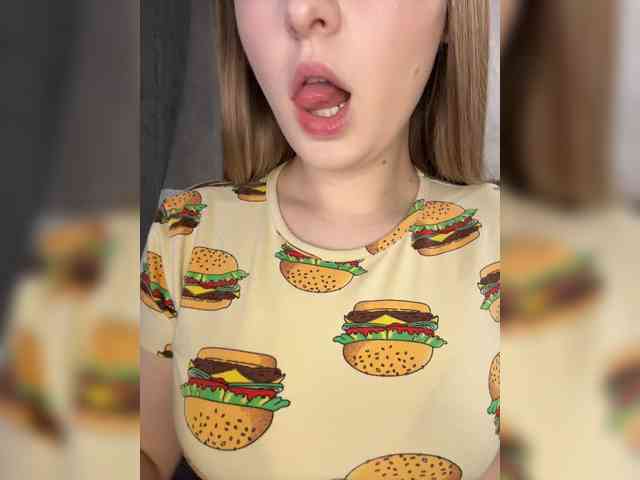 AlinaRay webcam