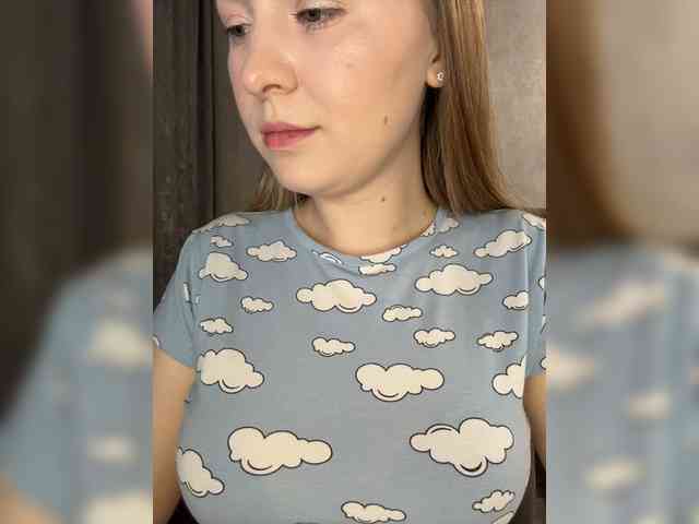 Модель: AlinaRay