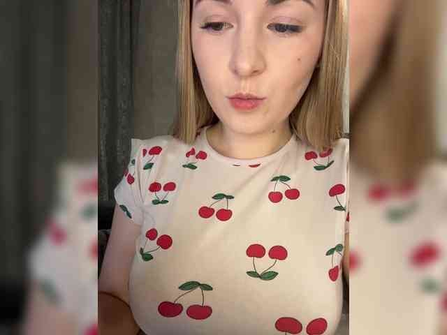 AlinaRay webcam
