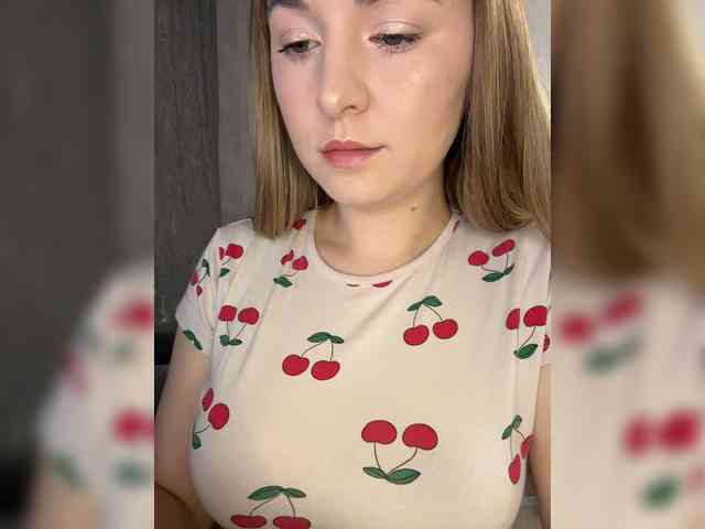 AlinaRay webcam