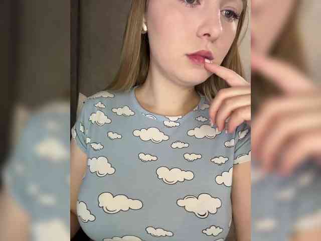 AlinaRay webcam