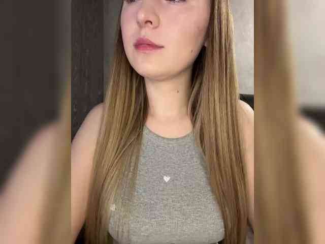 AlinaRay webcam