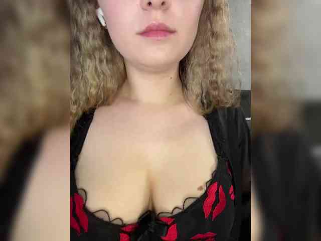 AlinaRay webcam