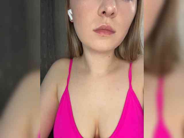 AlinaRay webcam