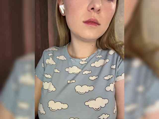 AlinaRay webcam