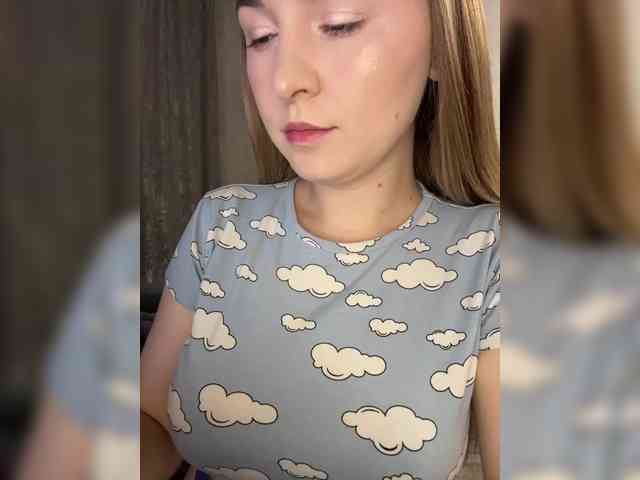 AlinaRay webcam