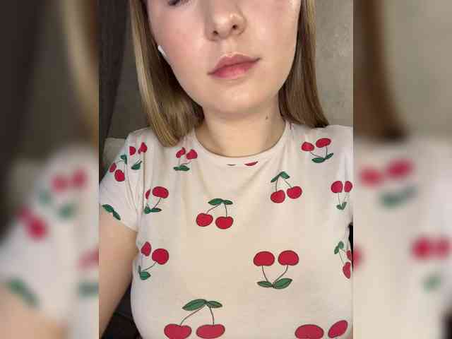 AlinaRay webcam