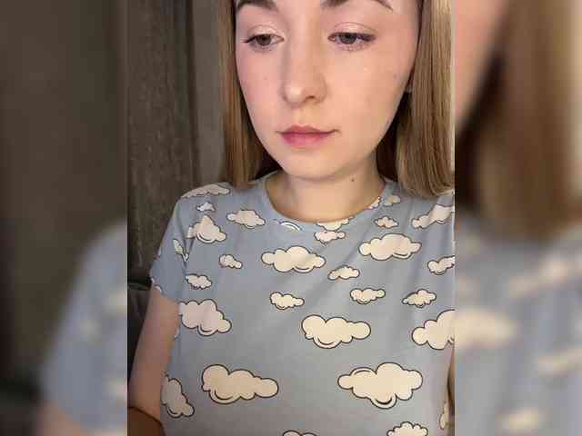 AlinaRay webcam