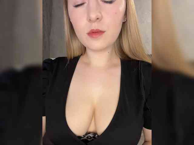 AlinaRay webcam
