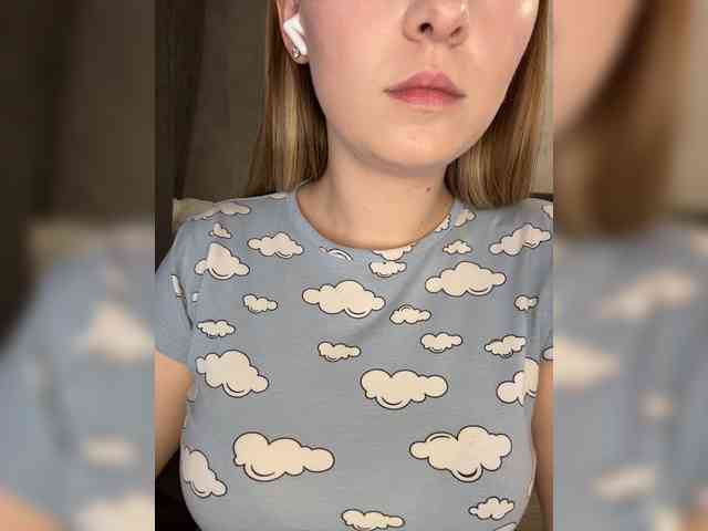AlinaRay webcam