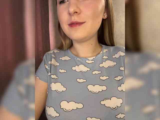 AlinaRay webcam