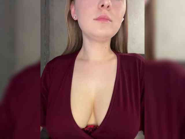 AlinaRay webcam