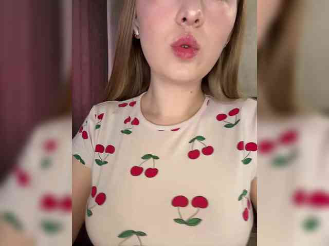 AlinaRay webcam